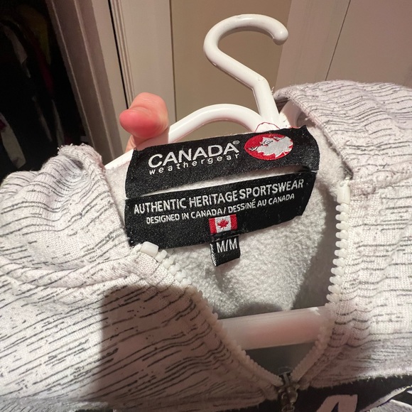 CANADA HOODIE - Picture 2 of 3